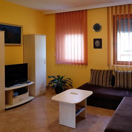 Var-Torony Apartman Gyula Dış mekan fotoğraf