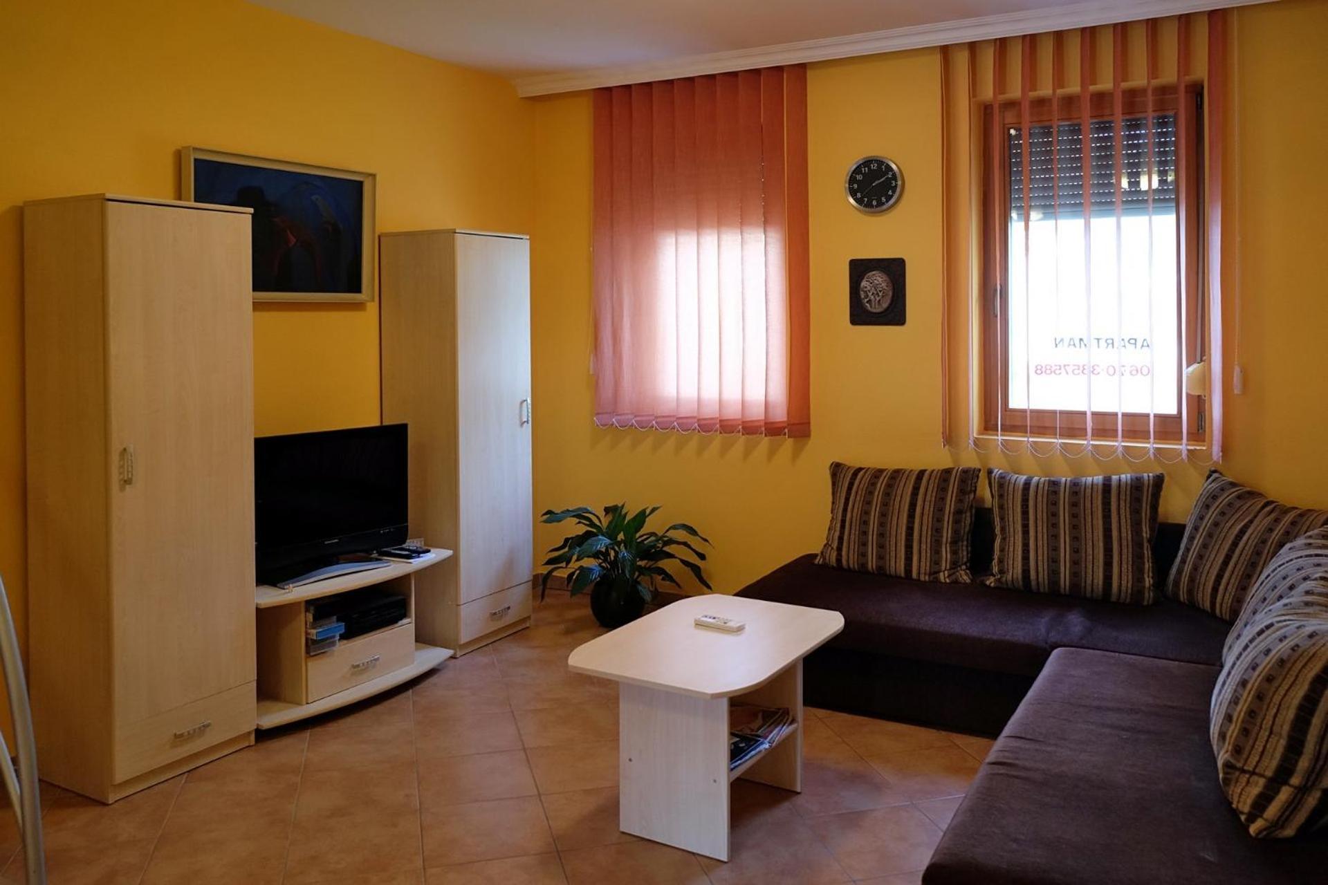Var-Torony Apartman Gyula Dış mekan fotoğraf